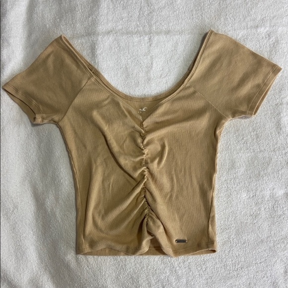 Hollister Tops - Hollister Short Sleeve T-Shirt
